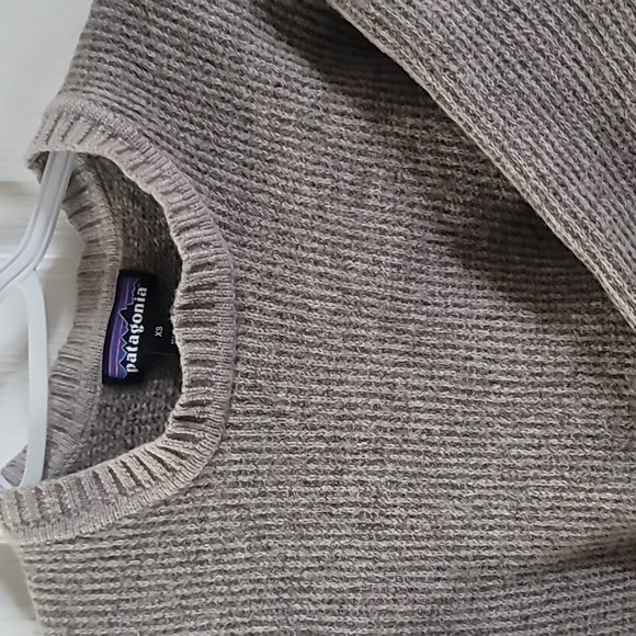Light grey wool Patagonia sweater - Picture 3 of 4